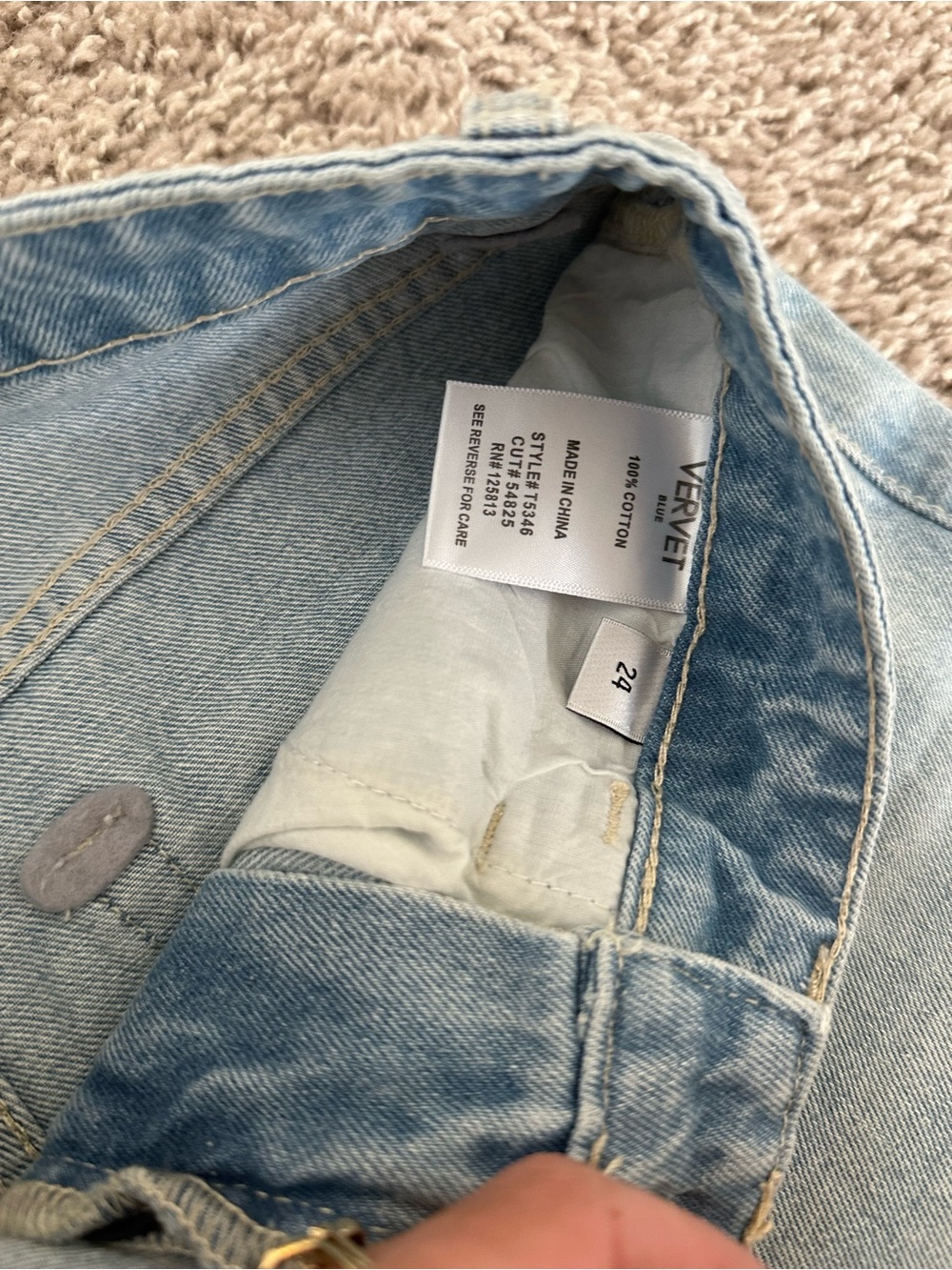 Light Wash Distressed Wide-Leg Jeans for Women - Picture 5 of 6